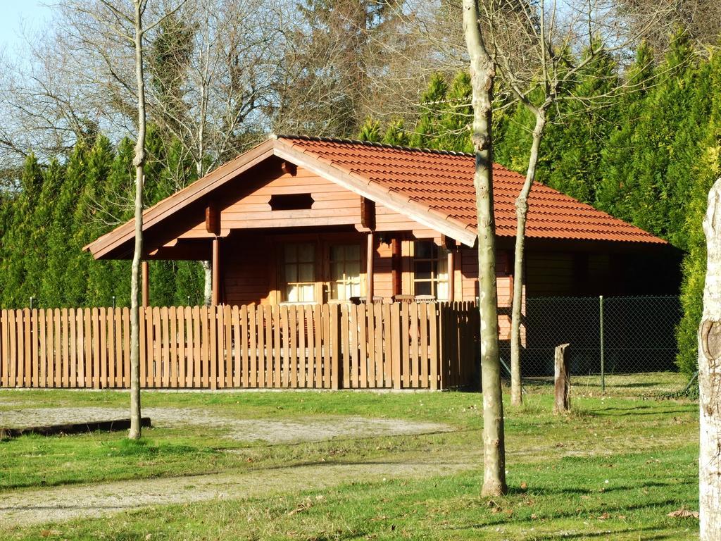 Bungalow Camping Los Manzanos Santa Cruz de Oleiros Oda fotoğraf