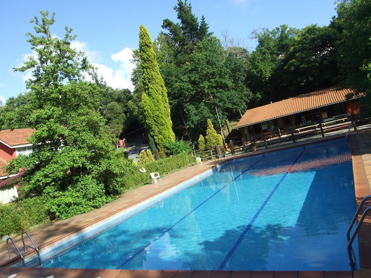 Bungalow Camping Los Manzanos Santa Cruz de Oleiros Dış mekan fotoğraf